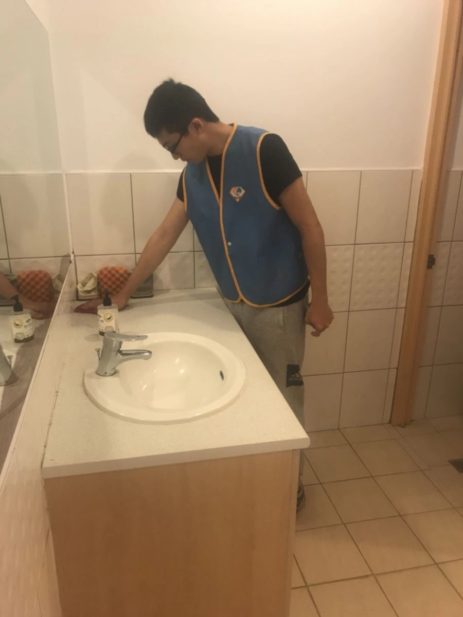 廁所清潔